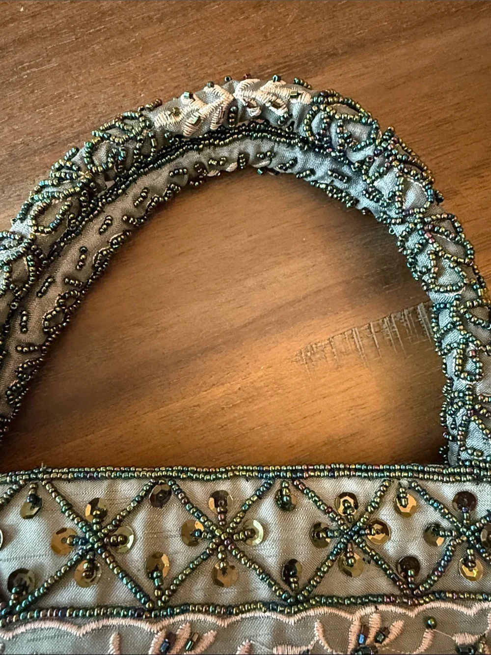 NWOT - Beautiful Embellished Beaded Green and Ivory Sequined Tote